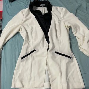Charlotte Russe white/beige blazer